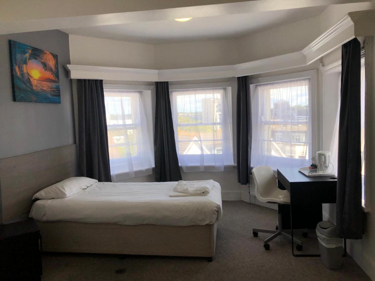 Capital One Hotel Bournemouth Kültér fotó