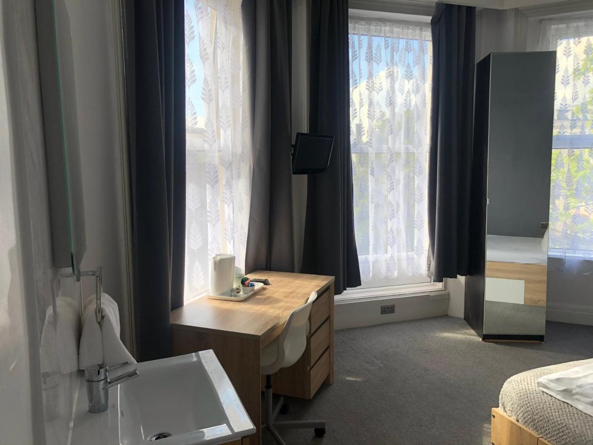 Capital One Hotel Bournemouth Kültér fotó