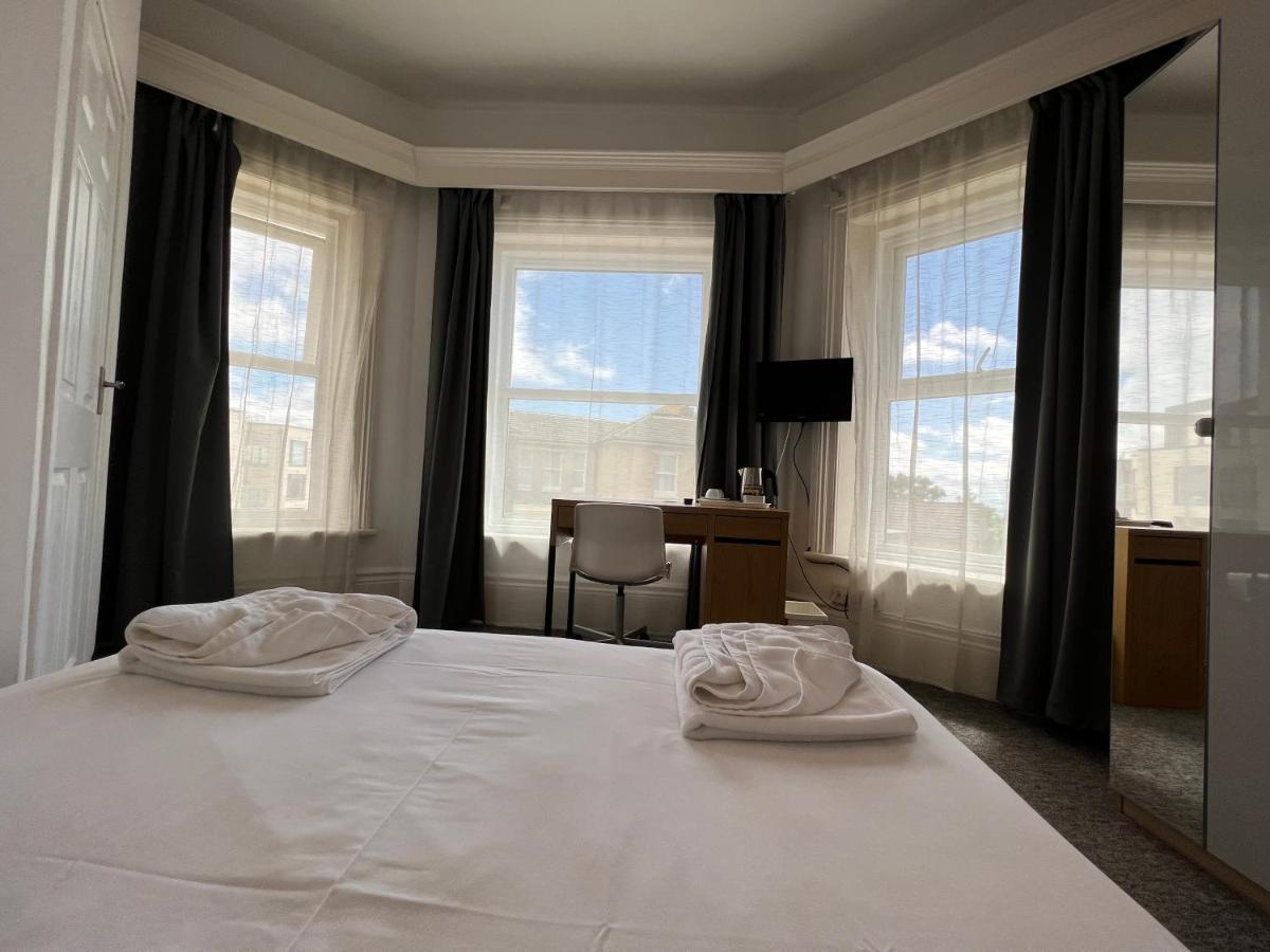 Capital One Hotel Bournemouth Kültér fotó