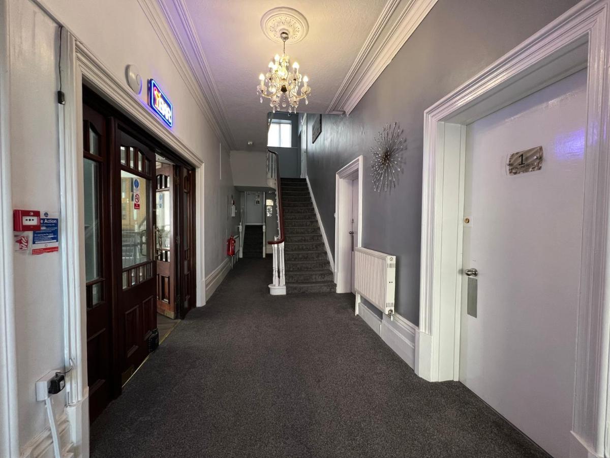 Capital One Hotel Bournemouth Kültér fotó