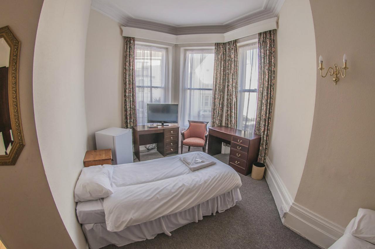 Capital One Hotel Bournemouth Kültér fotó